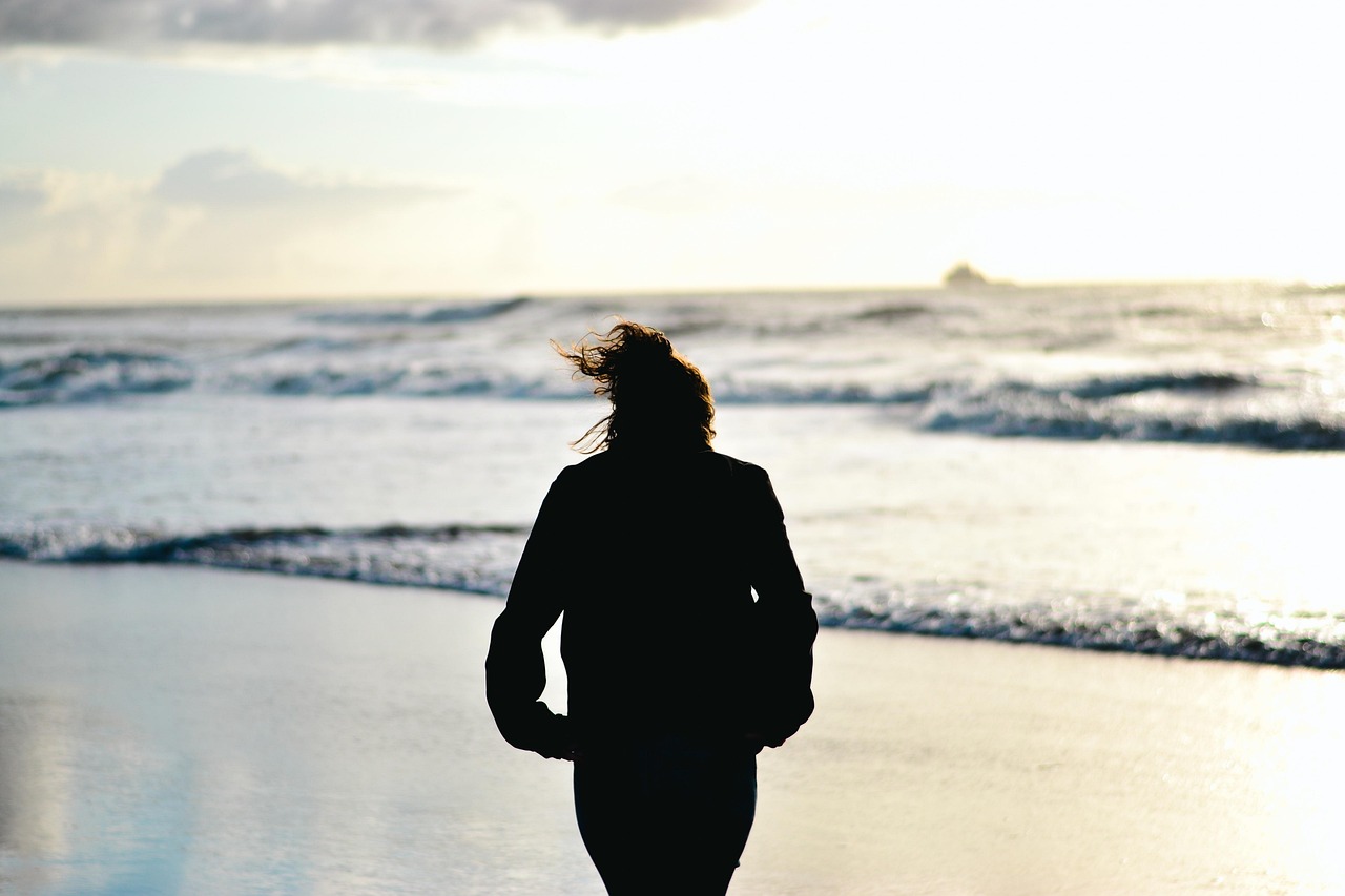 The Sunday Evening Beach Walk That Resets My Week